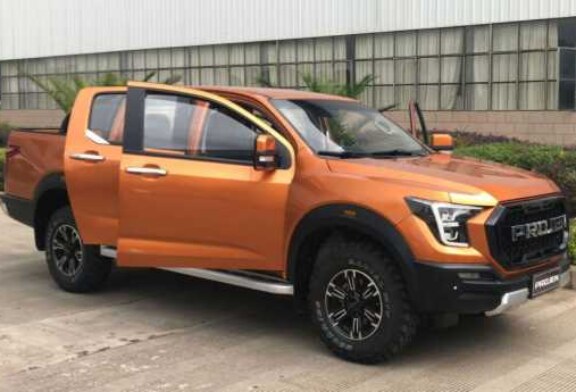 По мотивам Ford F-150 Raptor: первые фотографии нового пикапа Lifan