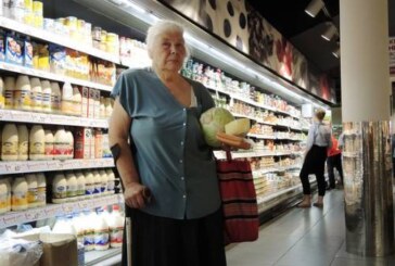 Россияне стали реже ходить в магазины