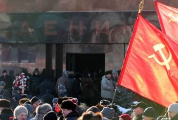 Зюганов назвал провокацией идею о переносе захоронений с Красной площади