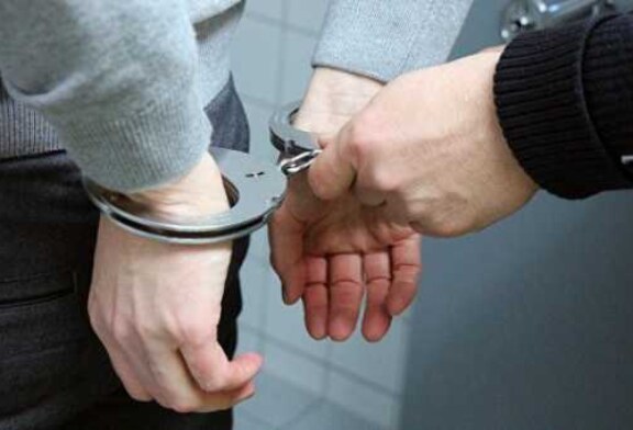 В Саратове оштрафовали и арестовали координатора штаба Навального
