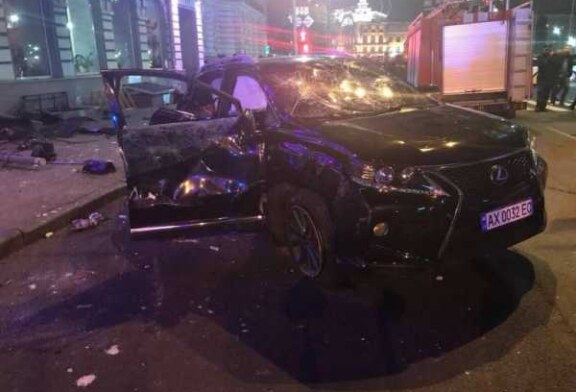 Украинская мажорка на Lexus врезалась в толпу пешеходов