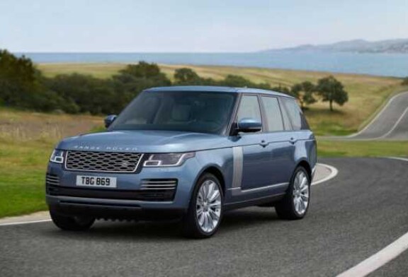 Подогрев подлокотников и массаж горячими камнями: рассекречен новый Range Rover