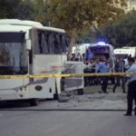В Турции при взрыве около автобуса с полицией пострадали минимум 12 человек