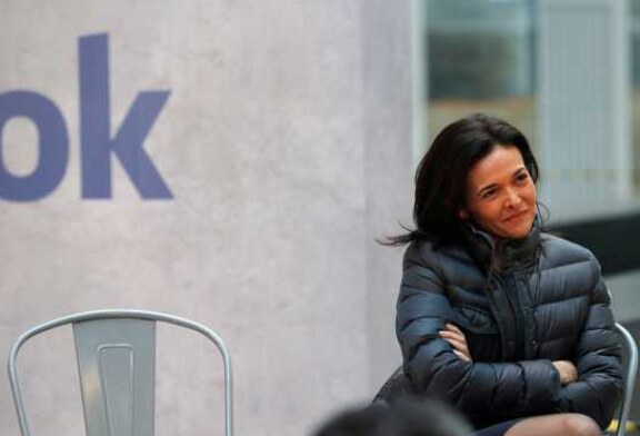 Facebook разрешит политическую рекламу реальным пользователям из России