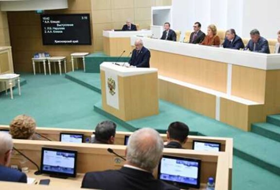В Совфеде назвали важным отсутствие политики на детских конкурсах