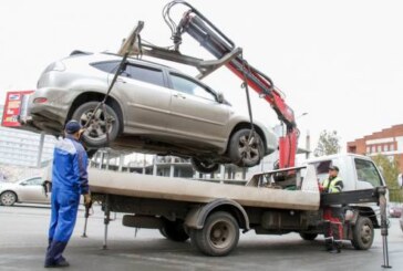 В Казани водитель умер, догоняя эвакуатор со своим автомобилем