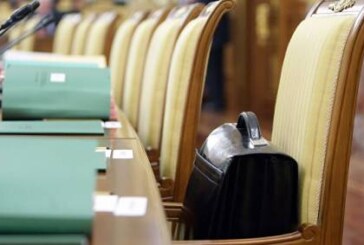 Эксперт назвал возможные сроки новой волны отставок губернаторов