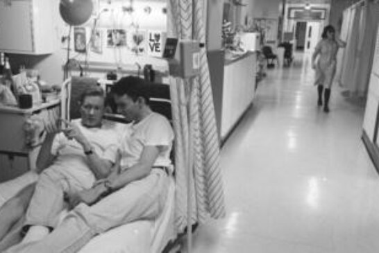 Исторический фоторепортаж из отделения для больных СПИДом в Лондоне