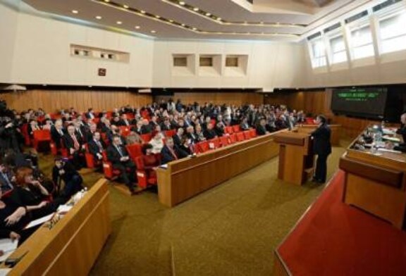 Депутата парламента Крыма Гриневича могут лишить полномочий