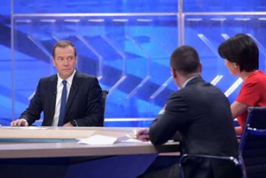 Медведев о фильме Навального: попытка раскрутить себя