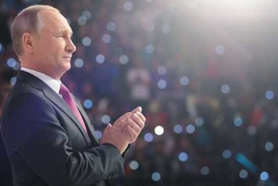 Путин пока не решил, кто возглавит его избирательный штаб