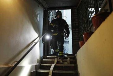 Два человека погибли при пожаре на юго-востоке Москвы