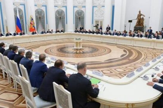 Путин пообещал бизнесу продолжить дискуссию по налоговой конструкции