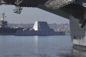 Новейший эсминец США USS Zumwalt сломался во время испытаний