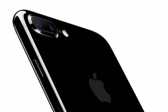 Голосовой помощник Siri вмешался в ход спектакля в британском театре