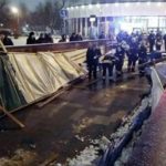 В переходе московского метро рухнули строительные леса