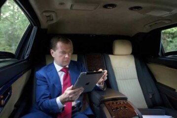 Медведев снизит смертность на дорогах до нуля