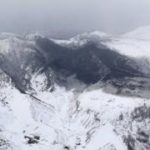 Лавина и извержение вулкана на горнолыжном курорте в Японии: есть жертвы