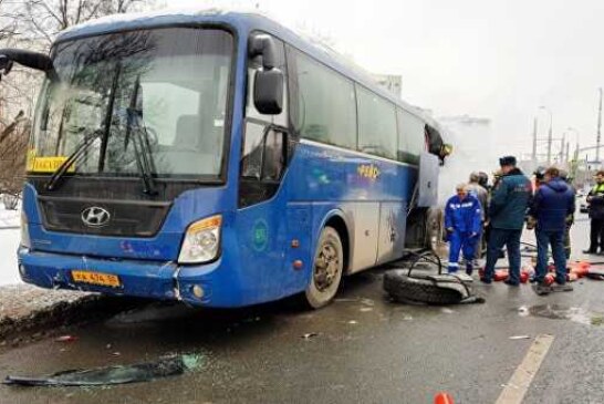 В Москве загорелся экскурсионный автобус, перевозивший школьников