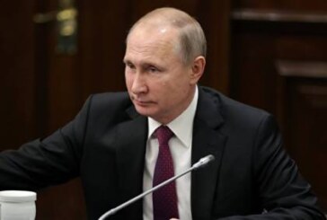 Путин присвоил ряду дипломатов ранг чрезвычайного и полномочного посла