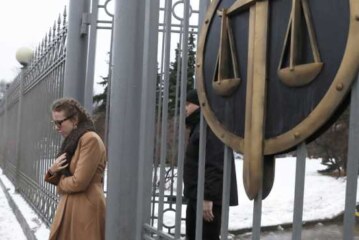 Как Собчак выступила против папы, сделав фаворитом Грудинина