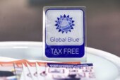 Медведев ввел пилотную систему tax free в четырех регионах
