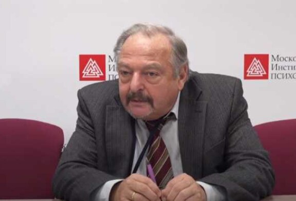 Александр Полеев