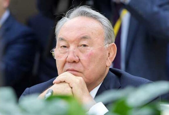 Назарбаев велел русским Казахстана прикусить язык