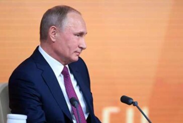 Путин пошутил, что не смог разобраться в собственных заметках