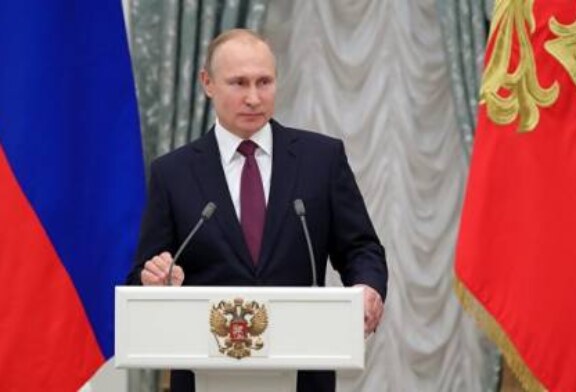Путин уволил 11 генералов силовых ведомств