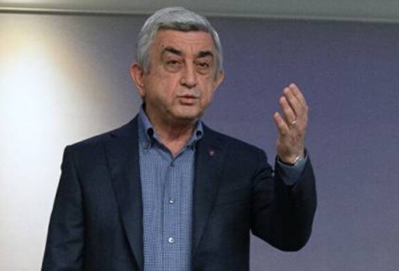 Саргсян ушел в отставку с поста премьера Армении