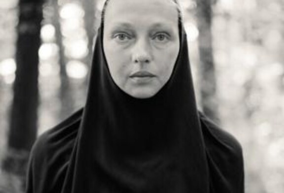 World Photography Awards: главный приз получили снимки паломниц