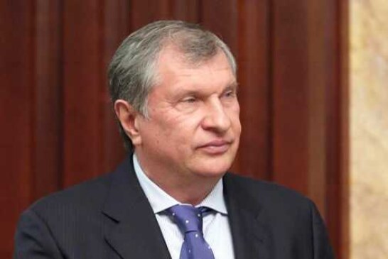 Сечин назвал дачу показаний в суде по Улюкаеву «делом чести»