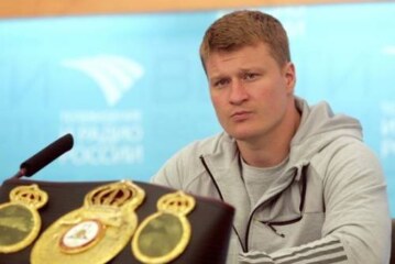 Боксер Поветкин объявлен обязательным претендентом на чемпионский бой с Джошуа