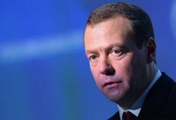 В Госдуме оценили шансы Медведева сохранить премьерское кресло