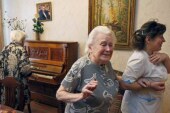 Губернатор задумался о «детских садах для взрослых»