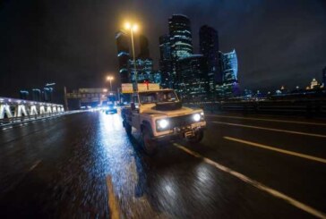 Land Rover устроил ночной парад на Третьем кольце, чтобы попасть в Книгу рекордов