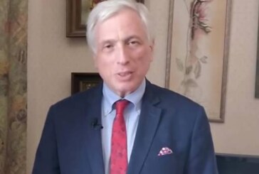 Леонид Млечин: «У нас нет ведущих, у которых  изо рта идет пена»