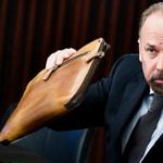 Мень может покинуть свой пост, сообщил источник