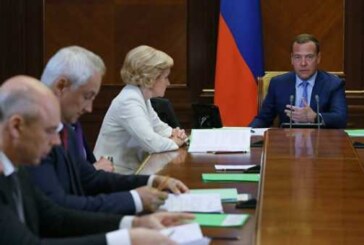 Стал известен состав участников совещания с Медведевым по майскому указу