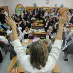 Зарплаты учителей подгоняют под ответы