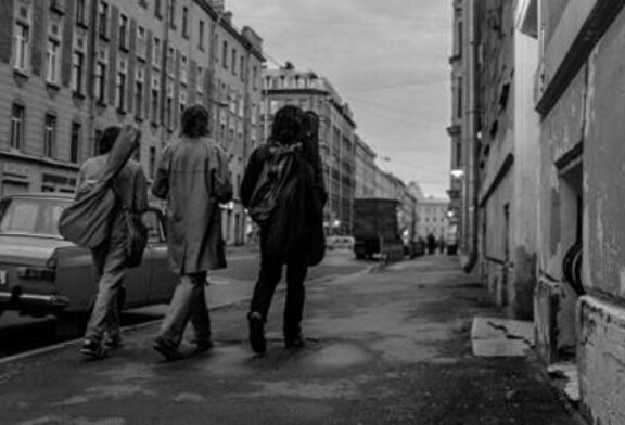 «Лето» без «Кино»: почему фильм Кирилла Серебренникова не о Викторе Цое