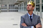 Нарциссы среди нас — неприятные, но весьма успешные люди