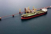 Суда РФ хотят наделить исключительным правом перевозки нефти по Севморпути