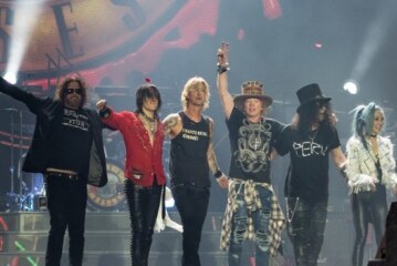 Guns N’Roses помирились в «золотом составе»