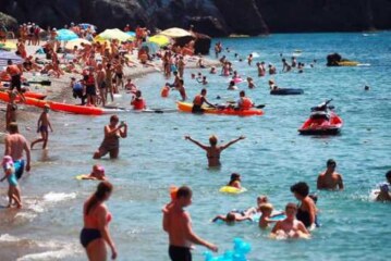 Без еды и воды: Украинцы ищут спасения в Крыму