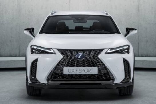 Первый в истории компактный кроссовер Lexus приедет в Россию: когда начнутся продажи?