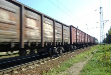 В Татрстане цементовоз протаранил поезд. Водитель выпрыгнул и остался жив