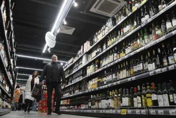 Ученые рассказали о возможности алкоголя защищать от слабоумия