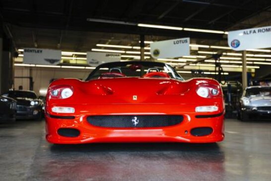 В Америке продают первый экземпляр суперкара Ferrari F50